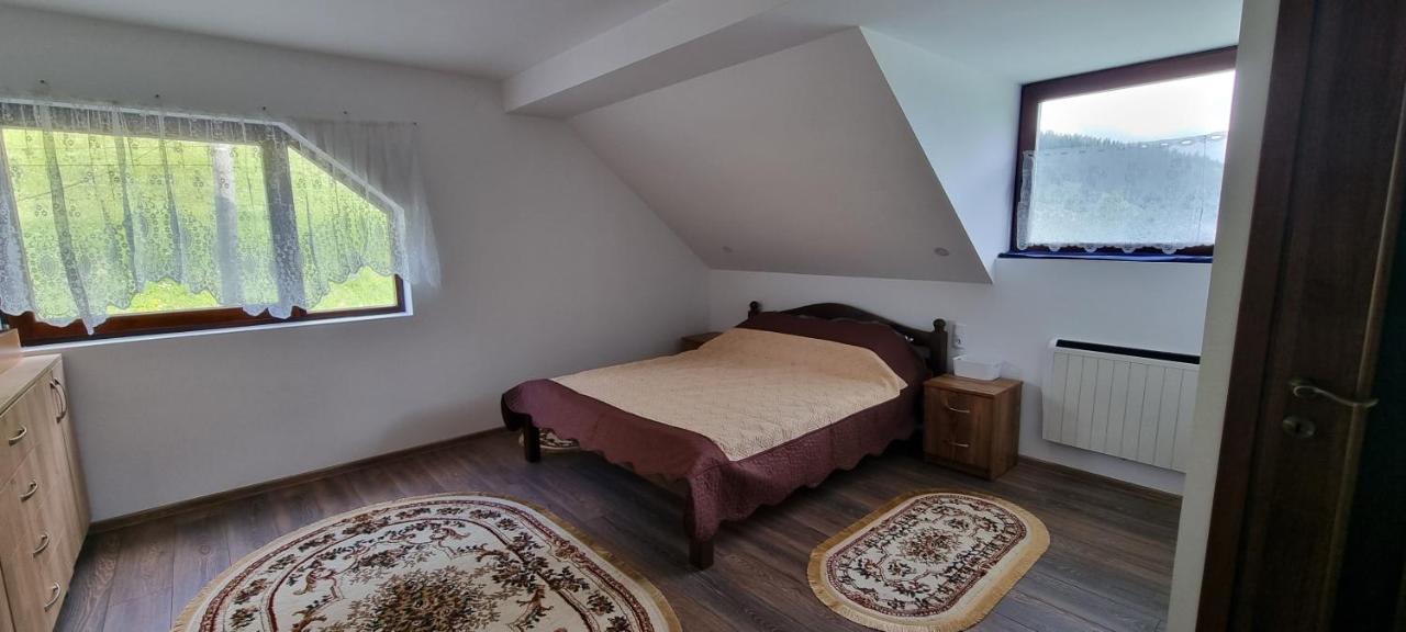 Karacsony Guest House Lunca de Sus Экстерьер фото