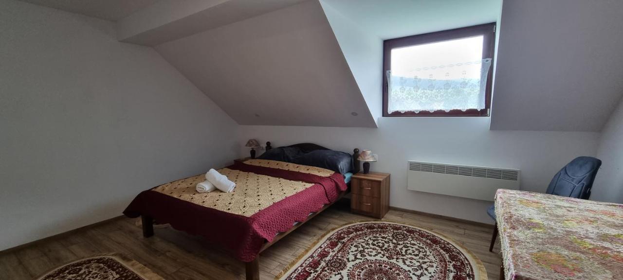 Karacsony Guest House Lunca de Sus Экстерьер фото