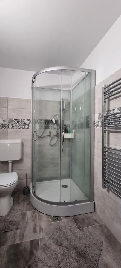 Karacsony Guest House Lunca de Sus Экстерьер фото