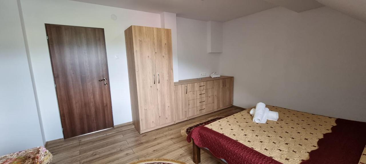 Karacsony Guest House Lunca de Sus Экстерьер фото